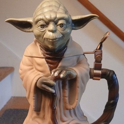 Bradford Exchange Star Wars Yoda Jedi Master Lidded Stein