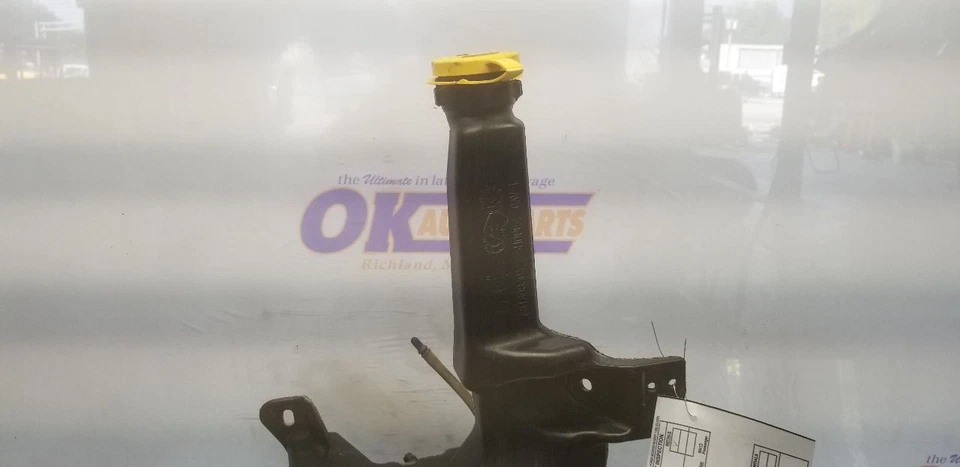 17 DODGE RAM 3500 6.7L WINDSHIELD WASH FLUID RESERVOIR - Image 2 of 4