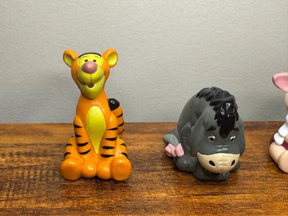 4 figuras de madera de 100 acres de Disney Winnie the Pooh 1980 de colección Eeyore Piglet Tiger Foto 3 de 4