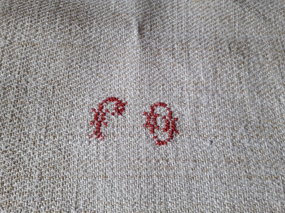 N03 Ancien torchon en chanvre brodé rouge monogramme FO 73X102cm OLD HEMP CLOTH - Photo 4/4