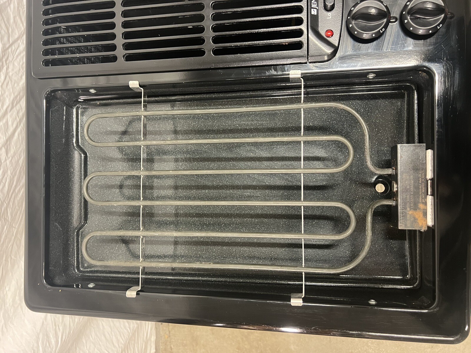 JennAir 30 in Electric Downdraft Cooktop w/ Grill JED8230ADS. Free