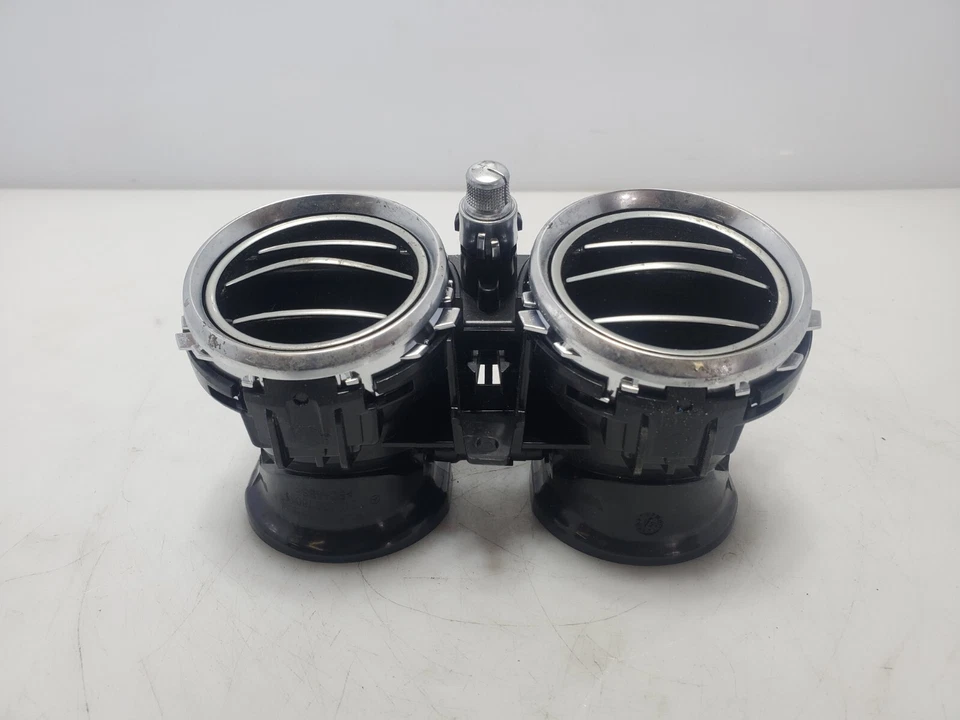 ✅ 17-23 OEM Mercedes W213 E350 E43 Front Right Center Dashboard Air Vent Grille - Image 2 of 4