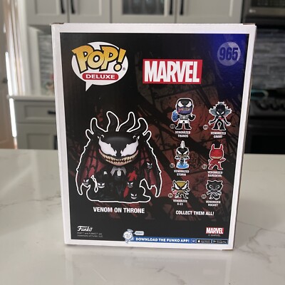 ヴェノム　POP 965 Amazon.com: Funko Pop! Venom on Throne