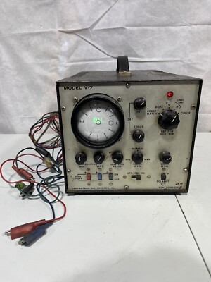 Tube D'oscilloscope Vintage 8LO30 - Neuf Dans Sa Boîte D'origine - Pour Collection Ou Réparation