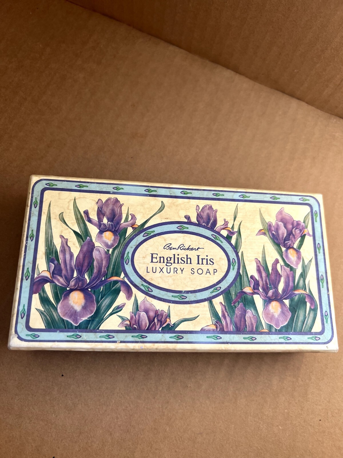 Ship from USA Vintage English Iris three LUXURY SOAP total 9 oz. Ben Rickertina