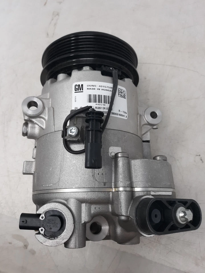 Compresor de aire acondicionado GM ACDelco 13414019 15-22226 R-134a OEM para Chevrolet Buick GMC Foto 3 de 4