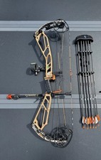 Athens Archery Vista 35 Compound Bow Brown/Black w/ Quiver