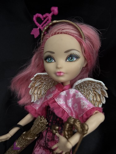 Ever After High beautiful Cupid Rebel Doll with Pink Hair and Wings - Picture 2 of 7
