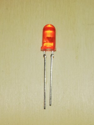 RFT DDR LED VQA 16 Rot 5mm Rund 100 Stück