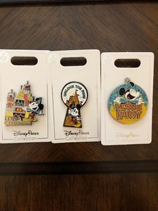 Disney-Mickey-Mouse-90th-Birthday-Party-Set-Of-3-Pins-NEW