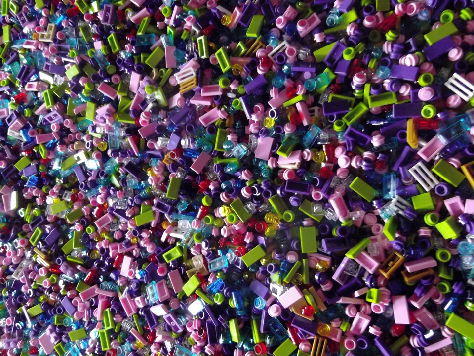 ☀️1000+ PIEZAS ALEATORIAS LEGO GIRL FRIEND LEGOS PEQUEÑOS DETALLES Púrpura Rosa Lima A GRANEL  Foto 2 de 4