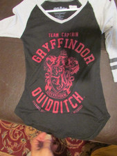 Harry Potter Team Captain Gryffindor Quidditch Long Sleeve T Shirt EUC Size XS