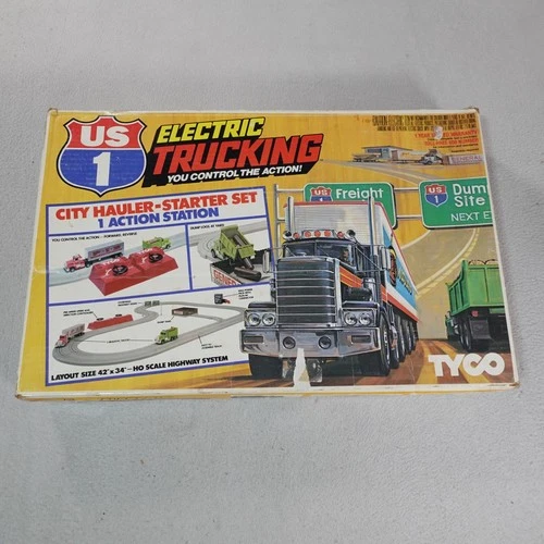 TYCO US 1 Electric Trucking City Hauler Starter Set 3202 Wirh Slot Car Trucks