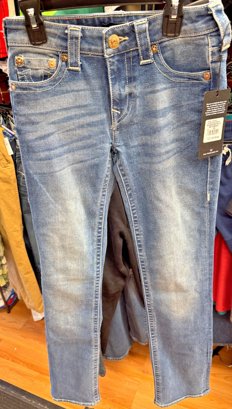 TRUE RELIGION BILLIE MID RISE STRAIGHT JEANS - W24