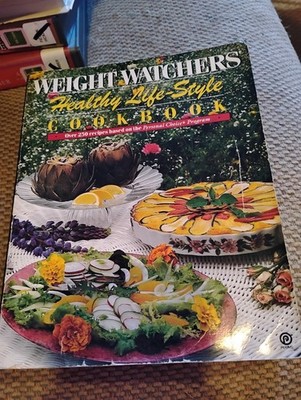 Weight Watchers Healthy Life-Style Cookbook by Inc. Staff Weight Watchers...