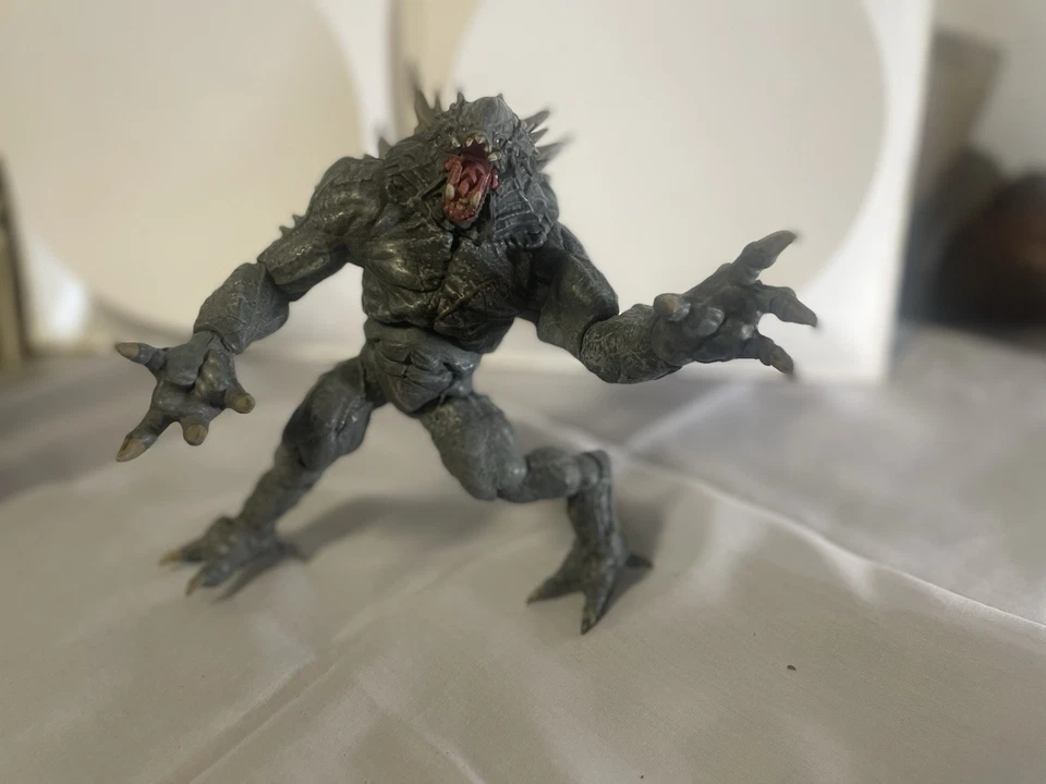 Funko Evolve 5 Legacy Collection Goliath Action Figure - NIB Foto 2 de 3