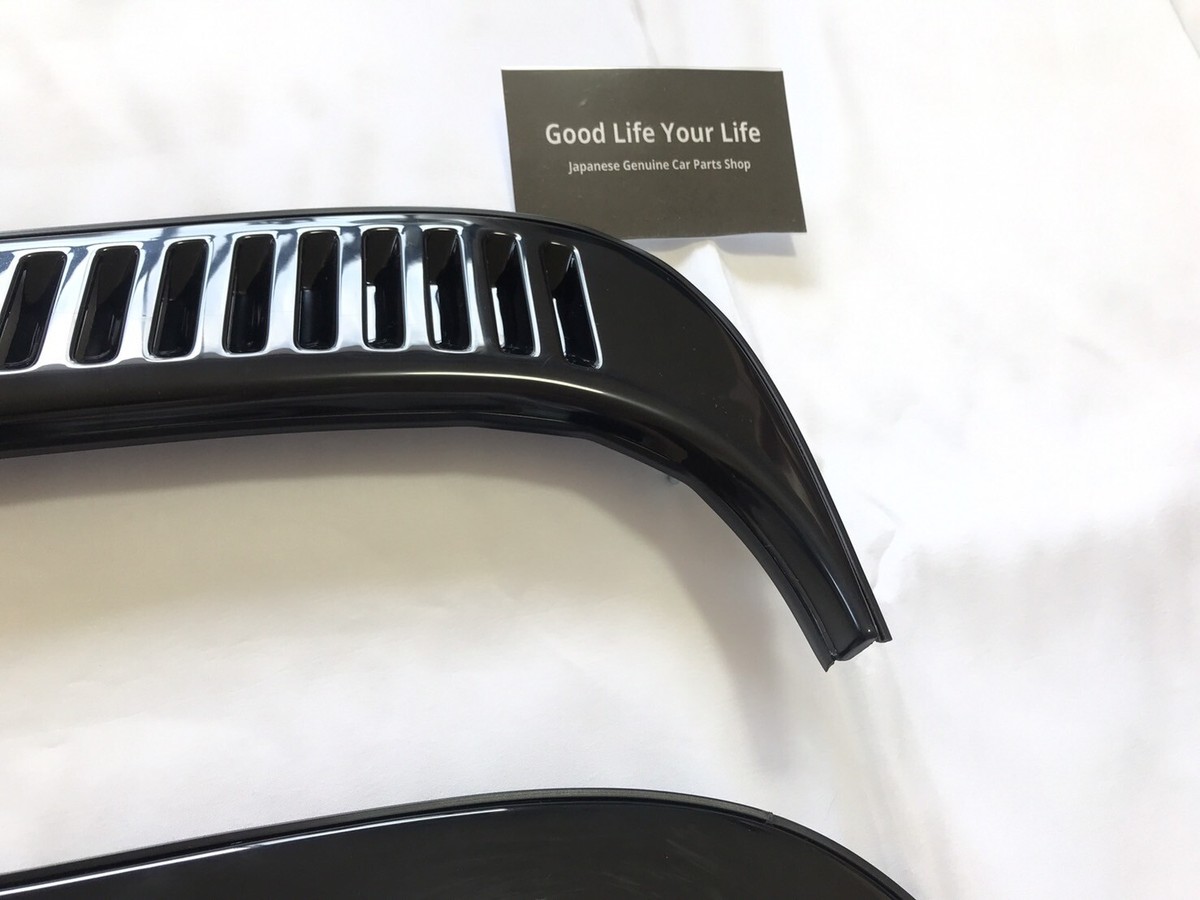 Toyota Land Cruiser 80 FJ80 Rear Louver Quarter Side Window Vent