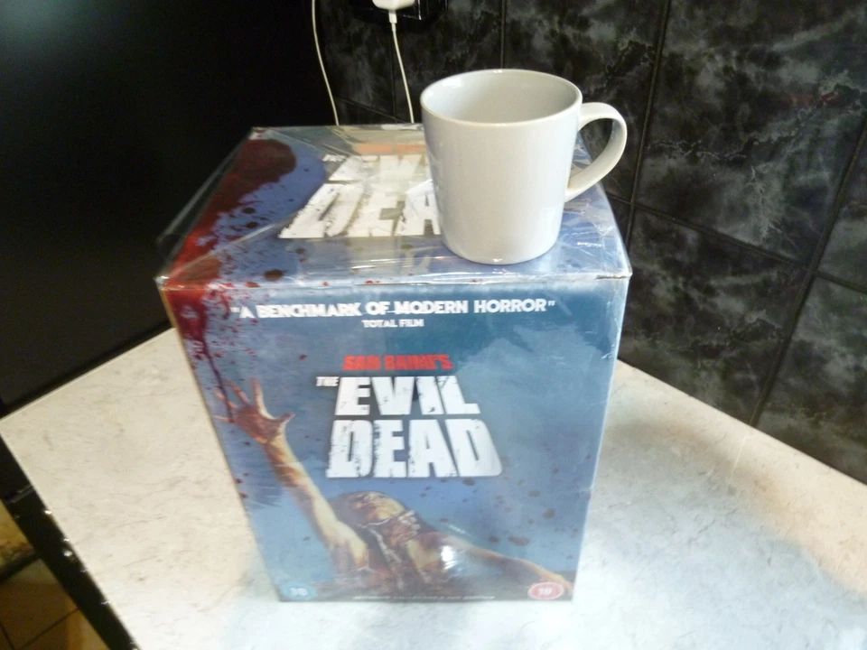BLU RAY SAM RAIMIS THE EVIL DEAD ULTIMATE COLLECTION FAN EDITION WITH FIGURE NEW - Image 3 of 4