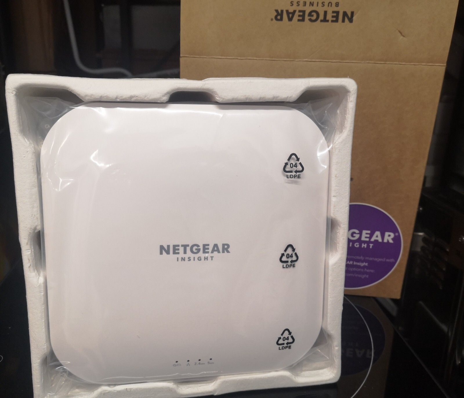 Borne AX3600 Wi-Fi 6 pour connecter vos bureaux et salles de reunion