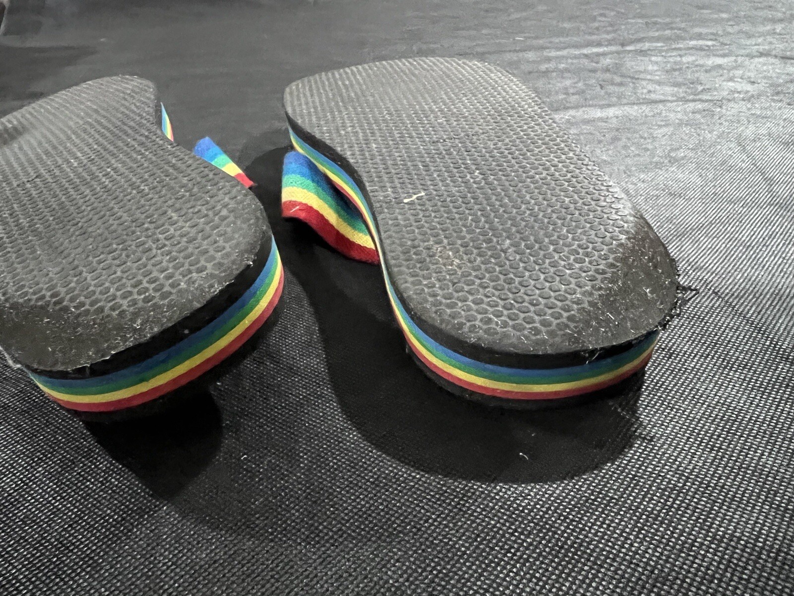 Slides arcobaleno da uomo Saint Laurent Hedi Slimane. 44 11. $650