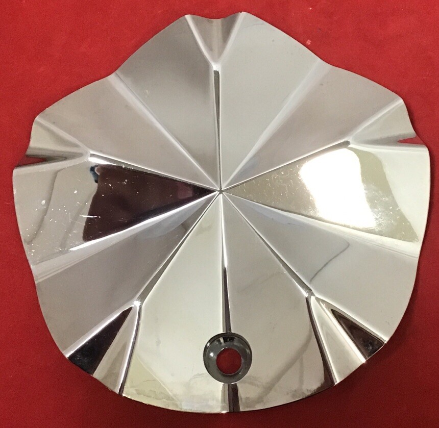 ONE USED AFTERMARKET CENTER CAP CAP-275A S108-12 chrome center CAP 7369