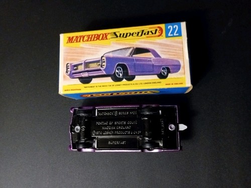 Matchbox Superfast #22 viola scuro Pontiac GP 1970 VN/MINT scatola originale solida G - Foto 12 di 17