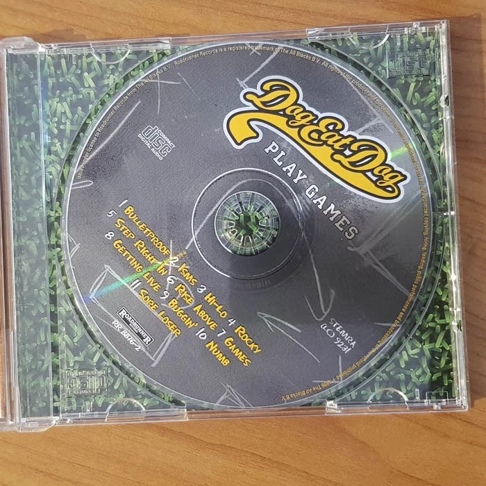 DOG EAT DOG Play Games SONO VG+/EX(CD) - Bild 3 von 4