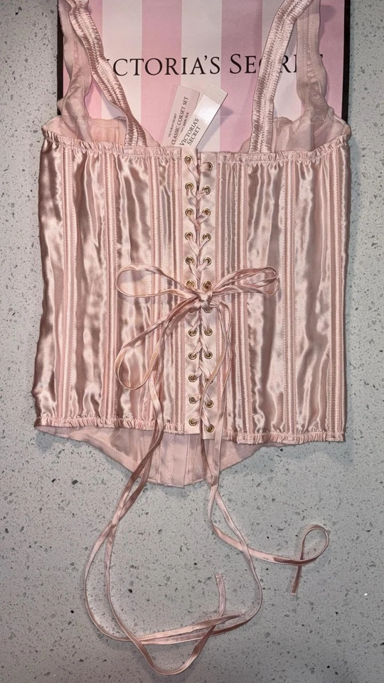 Nuevo con etiquetas Conjunto Corsé Victoria’s Secret Rosa Muy Sexy Clásico Seda Talla S-DD Foto 3 de 4