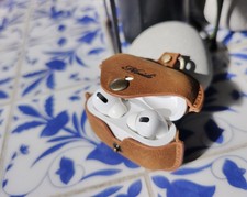 Custom Engrave Cowhide Leather Airpods Pro Case Cover Sleeve Keychain Hook