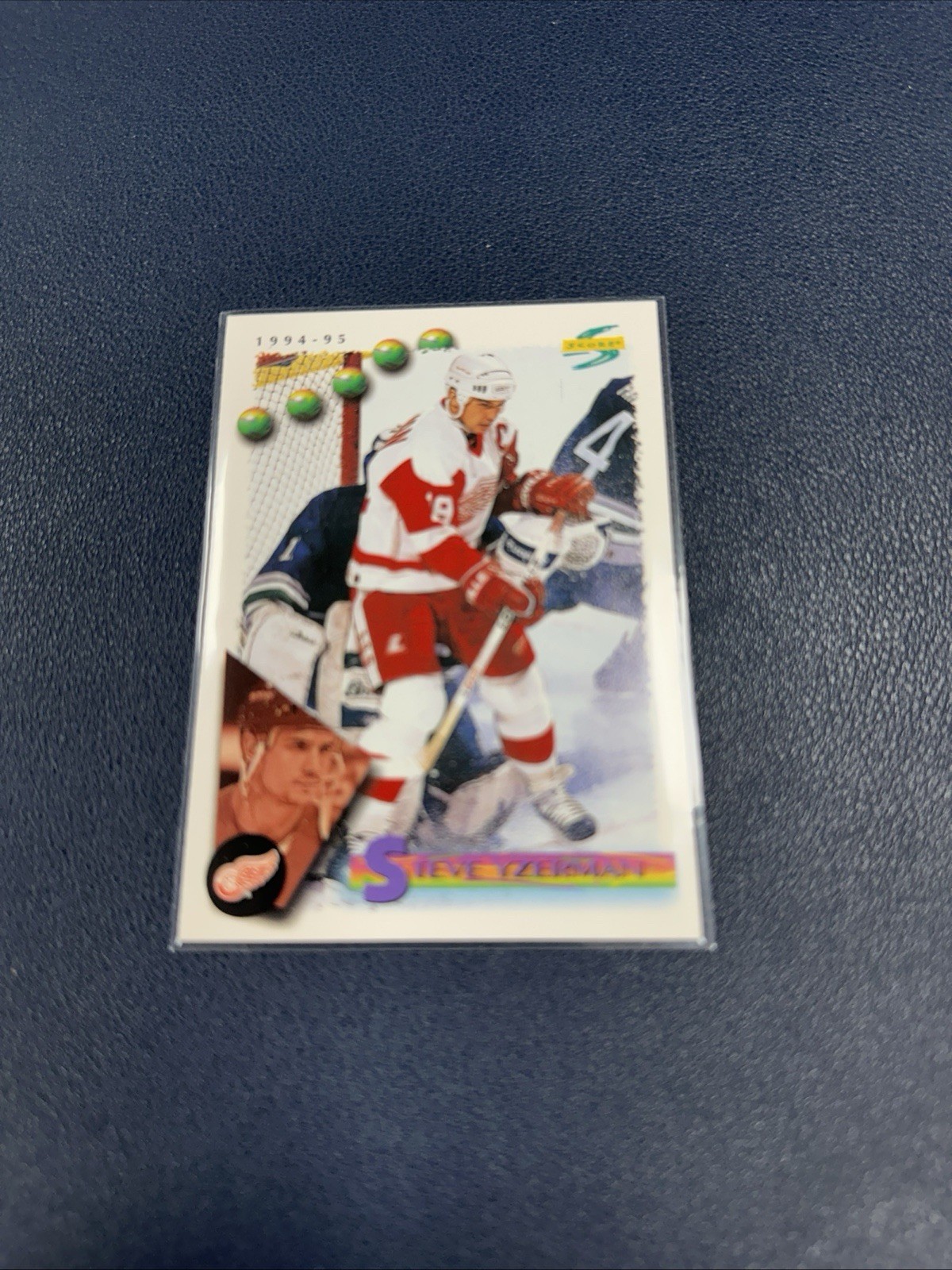 Steve Yzerman #150 Hockey Cards 1994 Score trading card — raw and PSA graded price guide