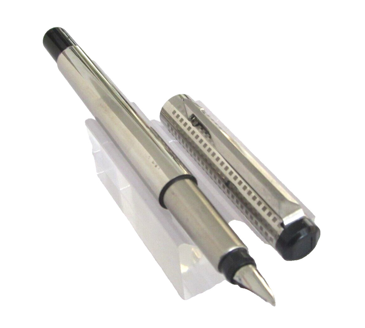 Stylo Plume Parker Q16 Coffret Cadeau Écriture Classique pour Signature et Bureau
