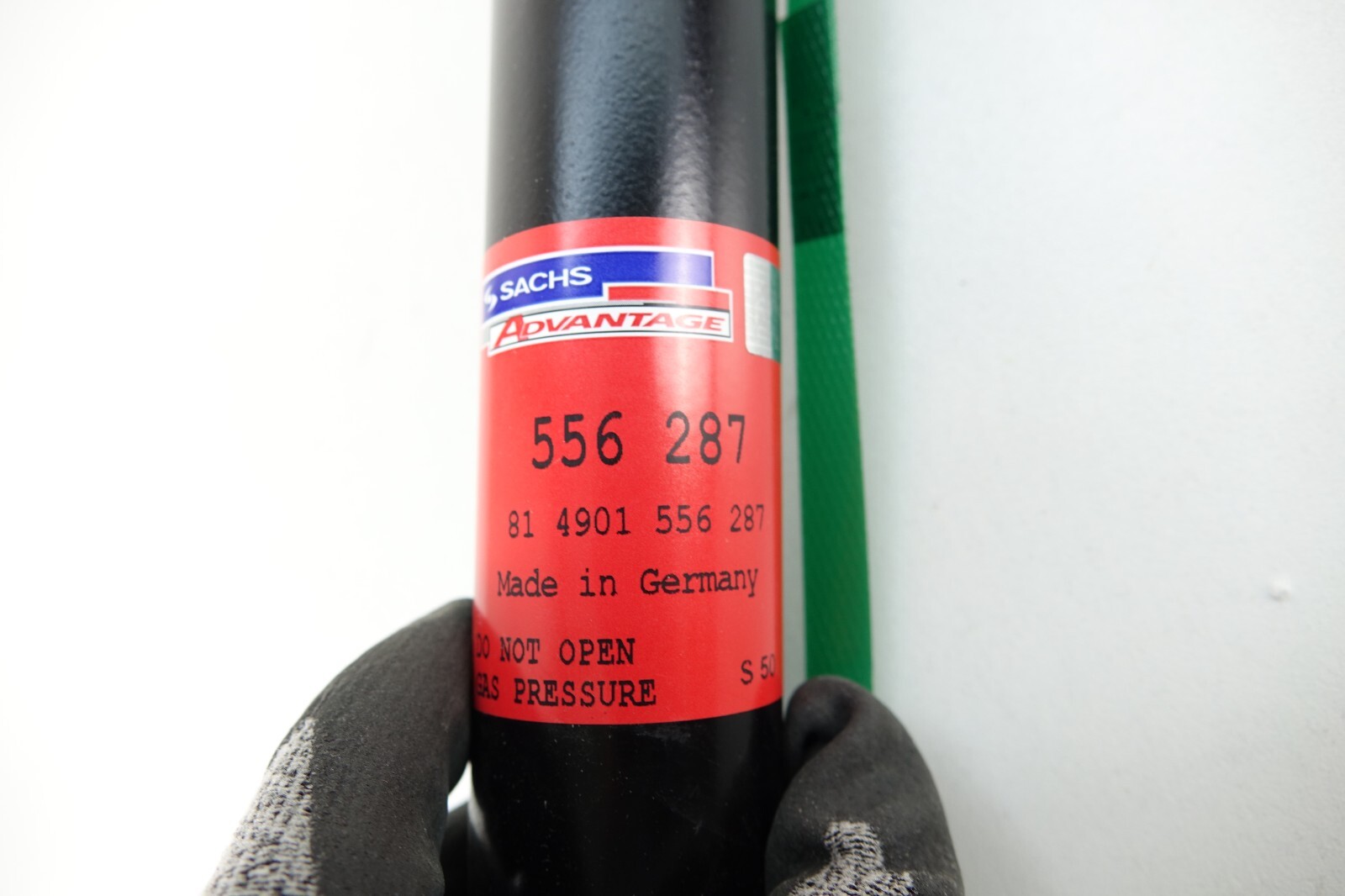 SACHS STOSSDÄMPFER GASDRUCK HINTEN 556287 AUDI SKODA VW 3B0513031G 