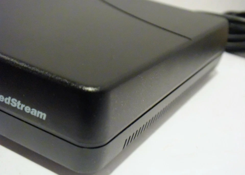 Efficient Networks SpeedStream 5871 4-Port IDSL Router/Gateway 120-5271-001 - Image 3 of 4