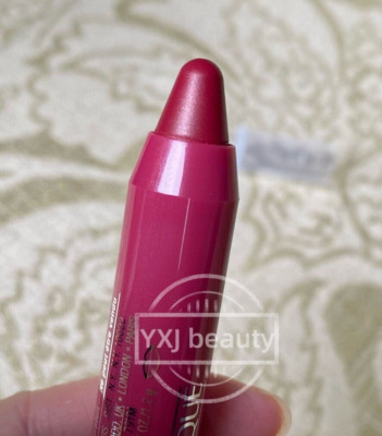 New Clinique Chubby Stick Moisturizing Lip Balm~Super Strawberry~1.2g/0.04oz