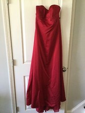 David's Bridal Bridesmaid Red Evening Dress Strapless Size 4 Appliqu Detail