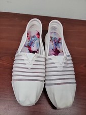 BOBS by Skechers White Slip On Alpargatas Womens Shoes Size 8