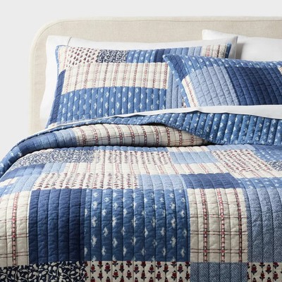 Full/Queen Patchwork Quilt Set Blue/Dark Blue/Natural - Threshold