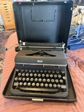 Vintage 1940’s Portable Royal Quiet De Luxe Typewriter Leather Hardshell Case thumbnail