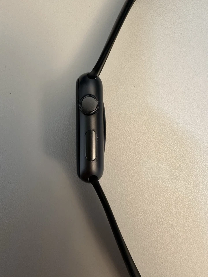 Apple Watch Series 1 Aluminium Case 42mm black With Sports Band - Image 3 of 4