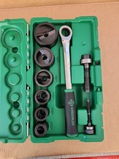 Greenlee 7238SB Slug-Buster Knockout Kit with Ratchet Wrench Punch Set 1/2"-2"
