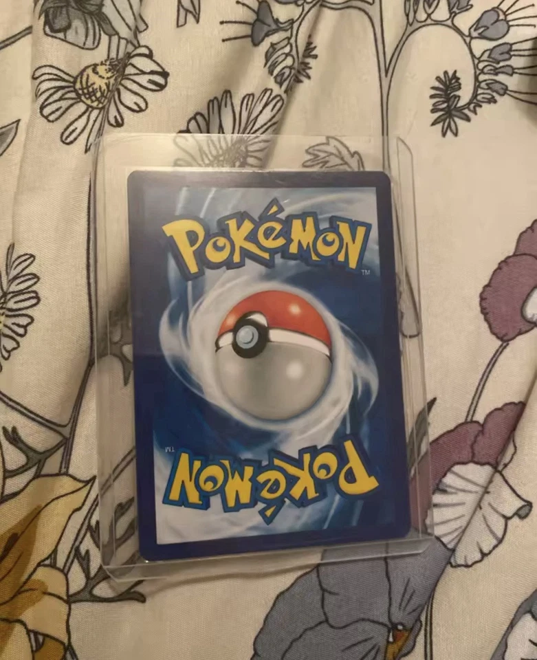 Pokemon 1st Edition CHARIZARD Card - Image 2 of 3