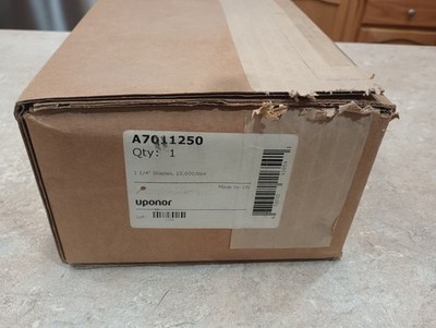 roof staples, Uponor, 1 1/4'' Metal  10000 Staples Full Box