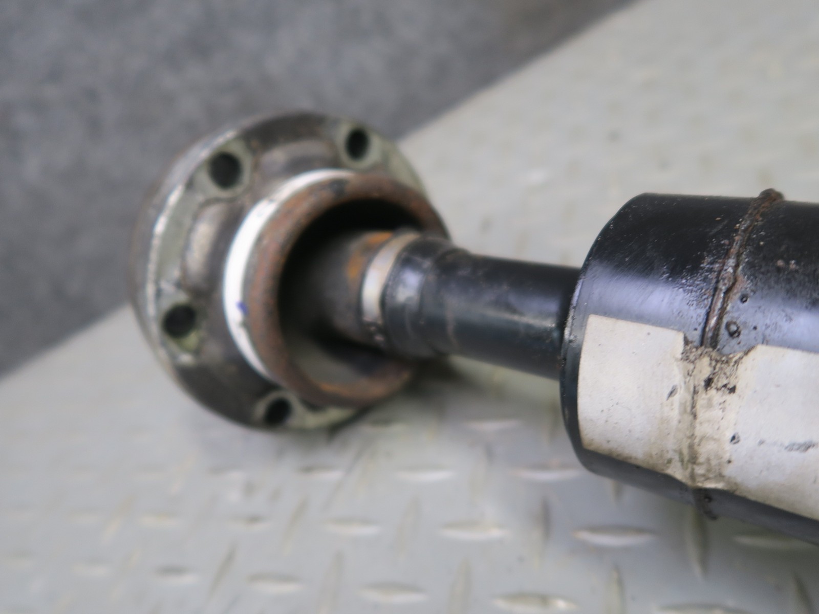 2017-2020 MASERATI LEVANTE M161 3.0L AWD REAR DRIVESHAFT DRIVE SHAFT 94K MILES