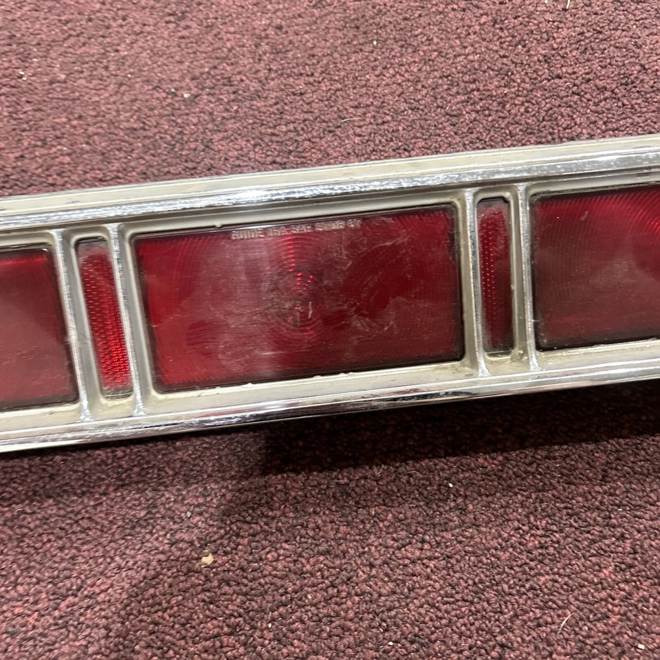 1967 Chevrolet Caprice Impala задний фонарь в сборе под правую руку - Изображение 3 из 4