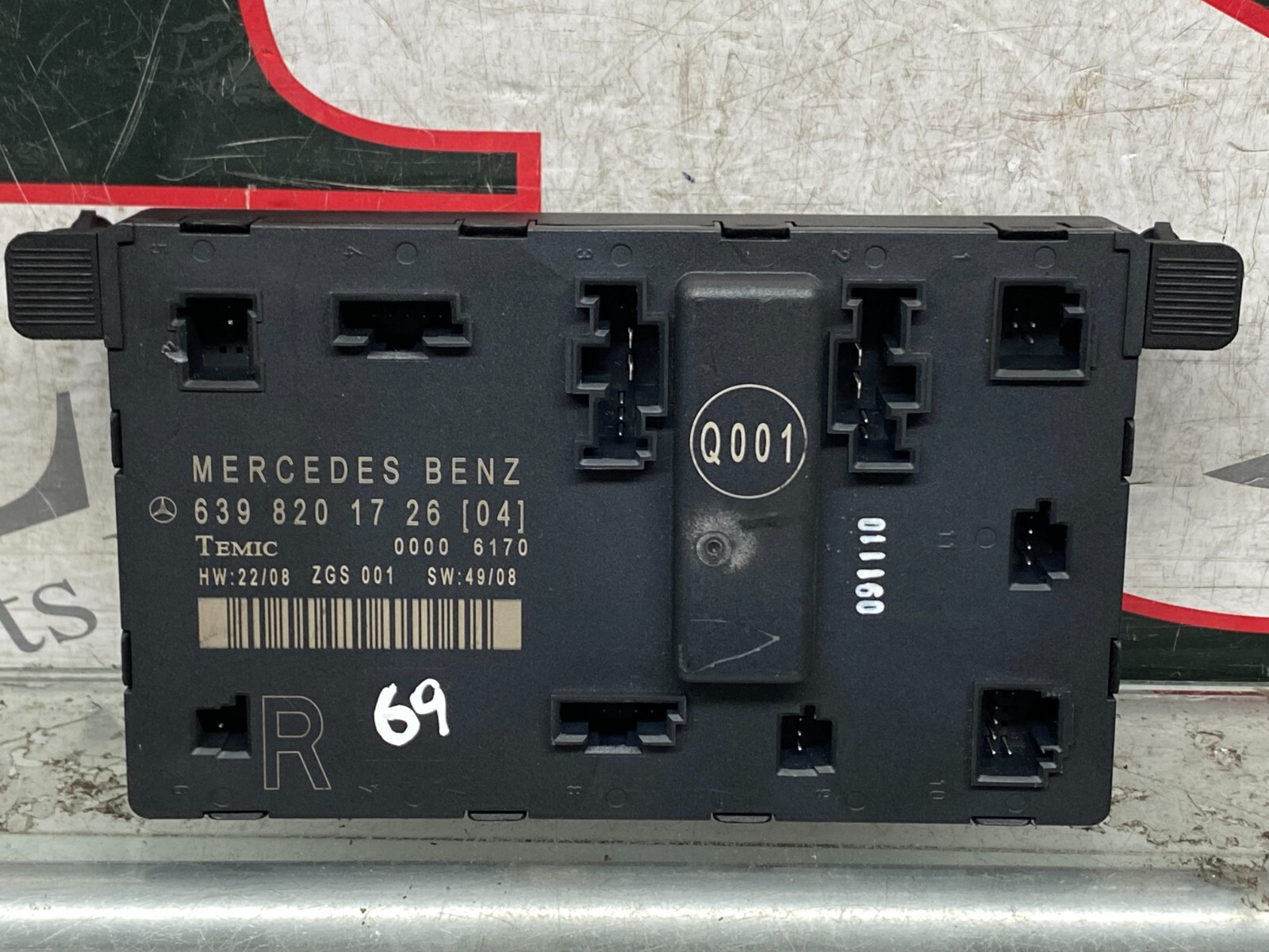AS) MERCEDES BENZ W639 VITO FRONT DOOR CONTROL MODULE ECU RIGHT 