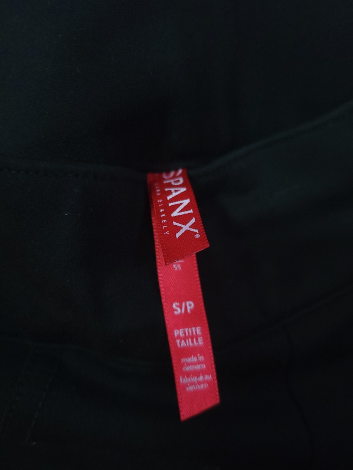 SPANX Ponte Stretch Solid Black Pull On Cropped P… - image 3