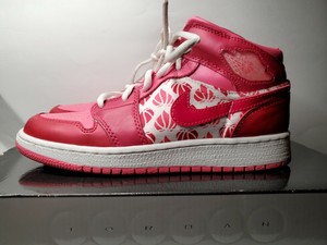 Air Jordan 1 High Premium GS Valentines Day Youth Size 4Y PINK 322675-661  Hearts | eBay