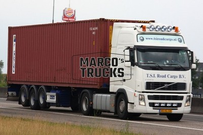 LKW Foto Volvo FH Container-Sattelauflieger Niederlande weiß T.S.I. Road #i2tu