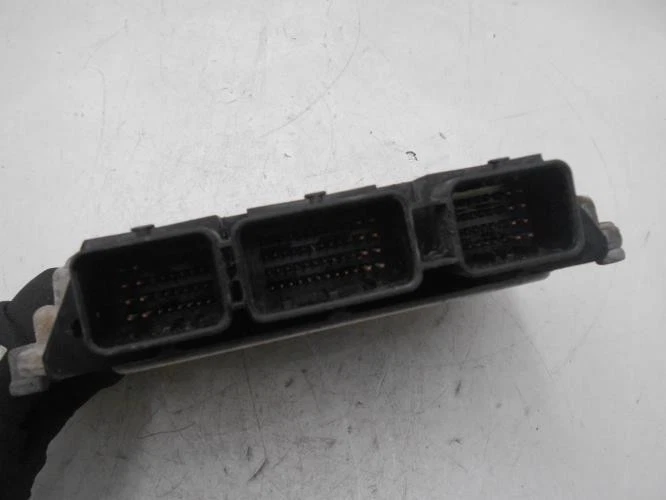 Centralina RENAULT MASTER 2 PHASE 2 8200442263 - Immagine 3 di 4