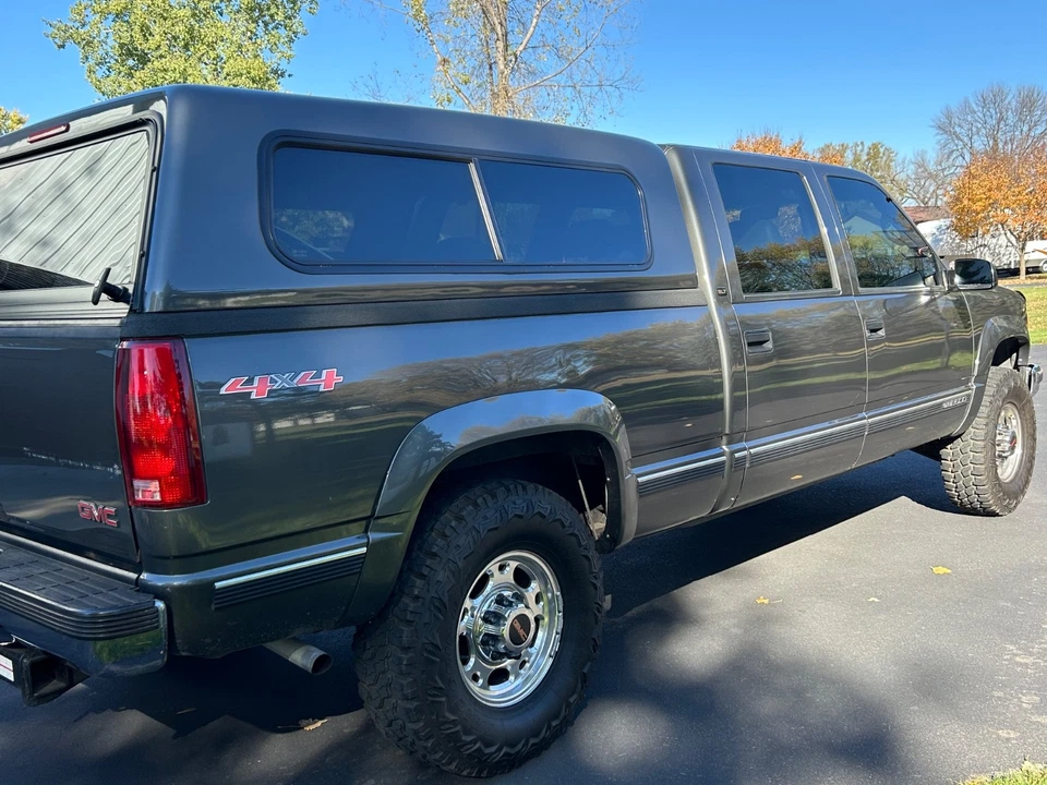 GMC 1999 camioneta de 3/4 toneladas SLT Foto 3 de 4